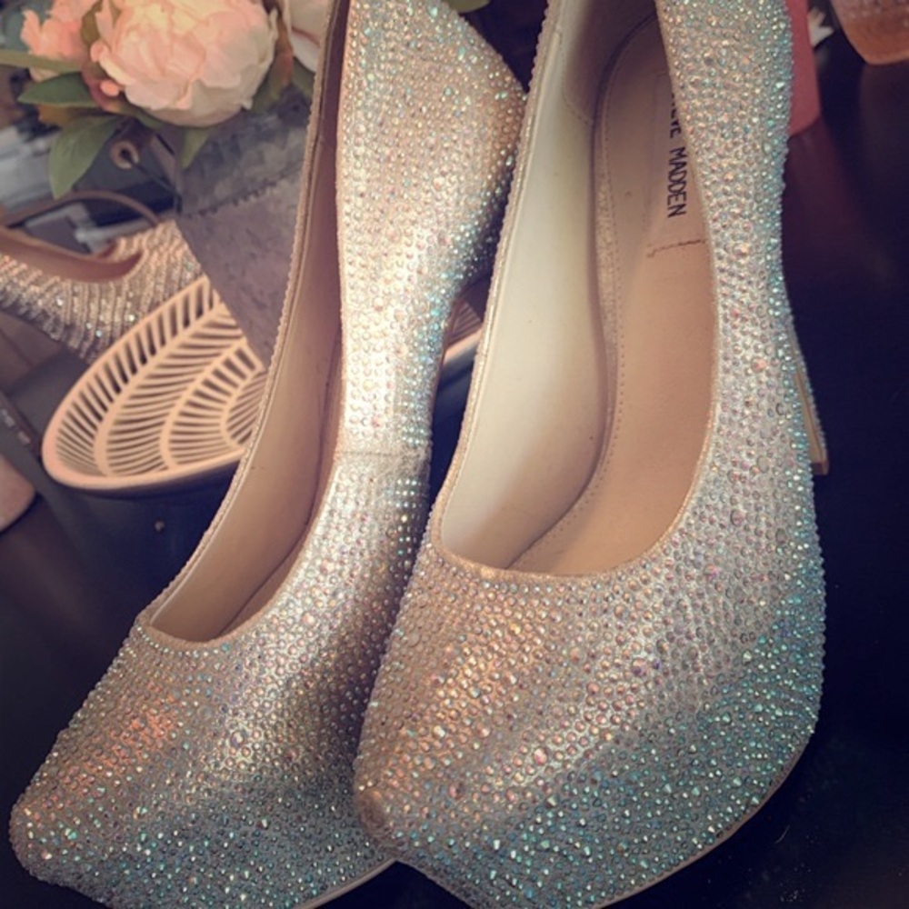 STEVE MADDEN Deevaa rhinestone heels